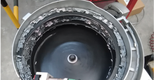 tolva vibratoria sector automocion RNA Vibrant