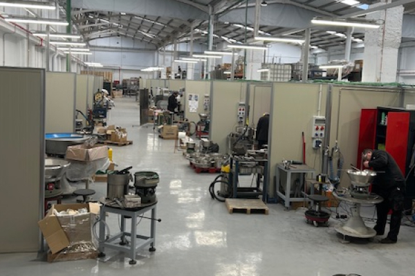 Instalaciones taller RNA Vibrant 600x400 Instalaciones taller de RNA Vibrant